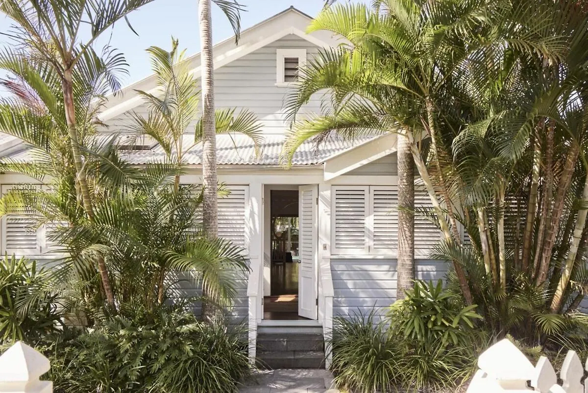 Sanctuary Spaces - Kia Ora Byron Byron Bay Villa